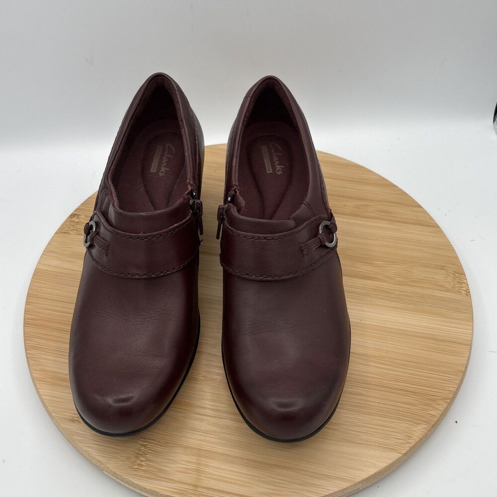 Clarks Collection Leather Ankle Booties Womens 9 Burgundy Side Zip O Ring Detail